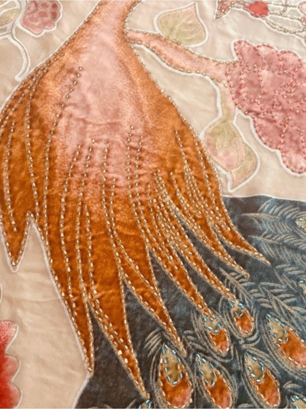 🔴 Elegant Peacock Embroidered
Shawl - Picture 5 of 15